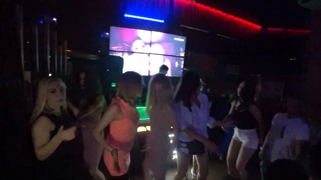 Ночной клуб НЕБАР Сочи NEBAR Sochi 22 07 2018 Часть 2 Ночная жизнь Сочи 4K Full HD смотреть онлайн