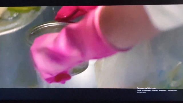 Готовить еду в перчатках и мыть унитаз без них? смотреть онлайн