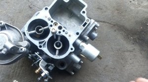 Карбюратор ваз 2101-07|обзор|плавают холостые обороты,что делать?!