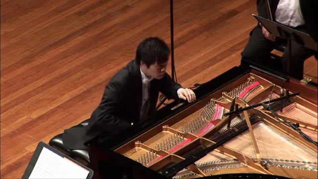 Cho Ki Jacky Wong plays Beethoven piano concerto no.1 смотреть онлайн