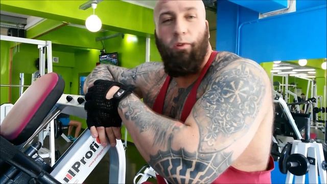 Юра Сейф. Если после праздников болит....рука. смотреть онлайн