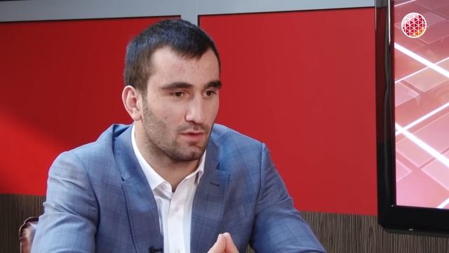 «Интервью» с Муратом Гассиевым смотреть онлайн