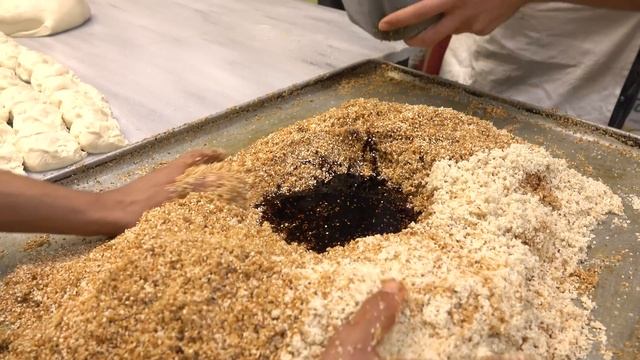 Traditional Turkish Simit | Sesame Bagel Bread | Turkish Street Foods смотреть онлайн