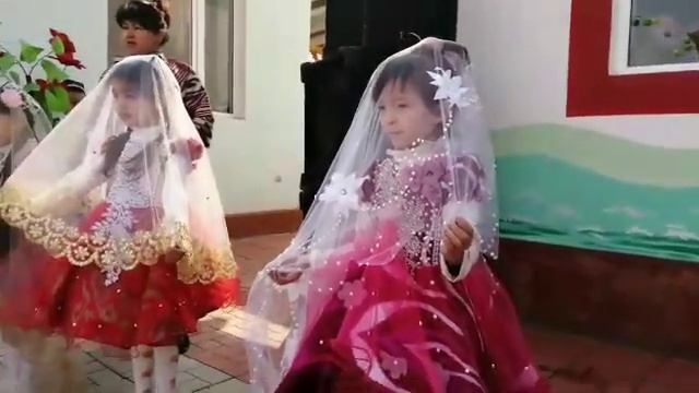 Kelin Salom Bolalar Ijrosida