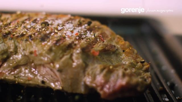 Новые индукционные панели Gorenje OmniFlex - Объединение конфорок смотреть онлайн