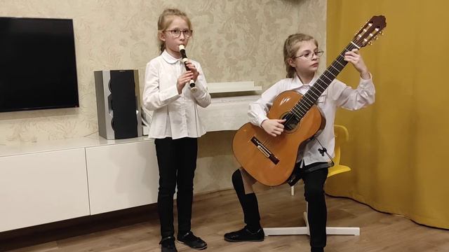ДУЭТ сестёр Трифоновых - Таня(флейта) и Лиза. УНП "Ехал козак за Дунай", в обр. Е.Ершовой. 26.02.21 смотреть онлайн