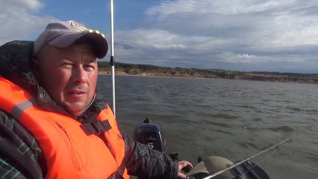 Щука на троллинг! Осенняя рыбалка в непогоду. смотреть онлайн