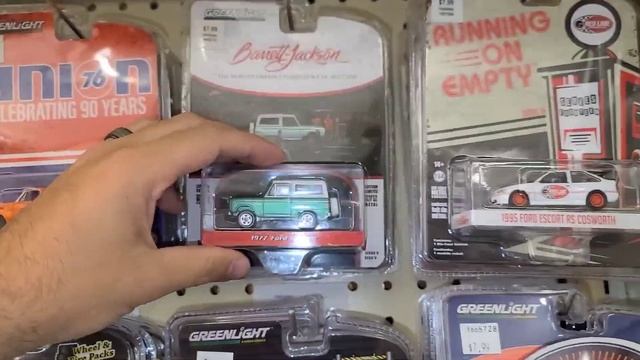 New M2's, Matchbox special edition, and a new Starbucks Diorama by G-fans for coffee and car meets! смотреть онлайн