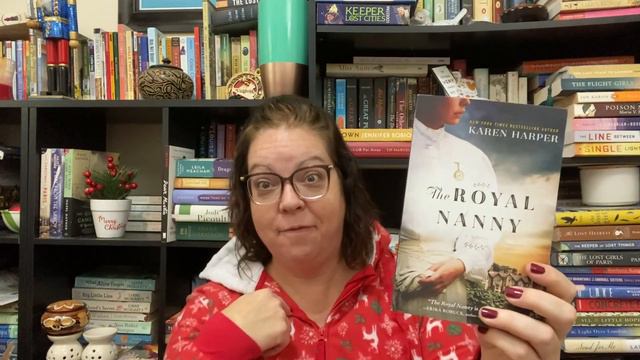 CHRISTMAS BOOK EXCHANGE WEEK 4 || Vlogmas Day 24 смотреть онлайн