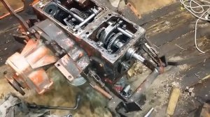 кмз 012 ремонт кпп  располовинивание трактора часть 1