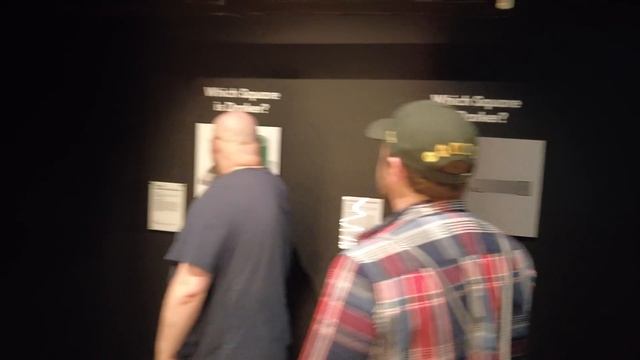 I Visit The World's Coolest Museum On Oxford Street In London смотреть онлайн