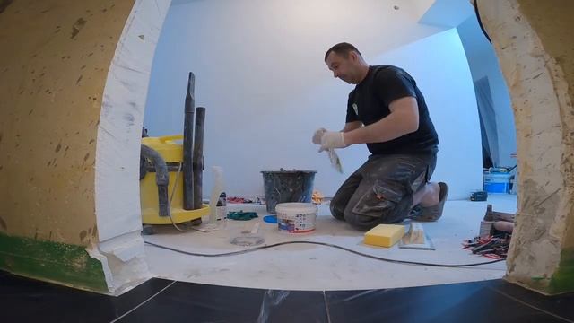 как работать с эпоксидной затиркой для плитки / как затирать плитку / эпоксидная затирка плитки смотреть онлайн