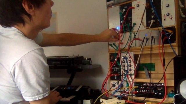 DIY modular / Yamaha DX-7 / Bleass delay / Boss DD7 смотреть онлайн