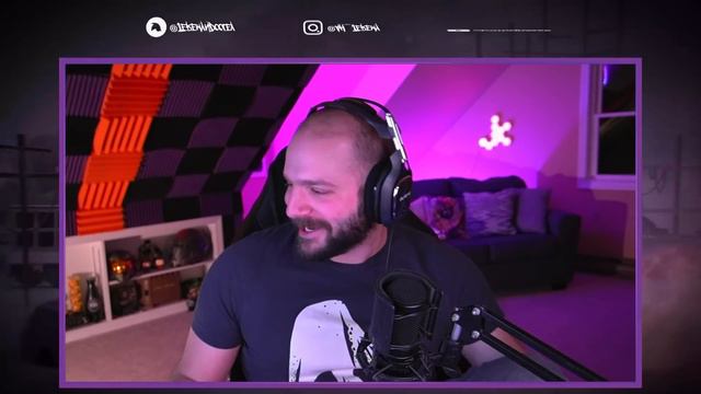 Polar Express VS Coco! | Codenames | Full Stream from Dec 19th, 2021 смотреть онлайн