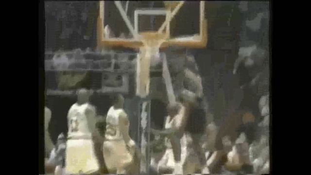 Clyde Drexler - Gorgeous Fingerroll смотреть онлайн
