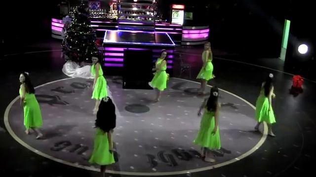 Основной состав. Танец "Мама" смотреть онлайн