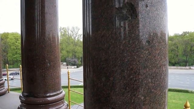 At the top of the Berlin Victory Column, Tiergarten смотреть онлайн