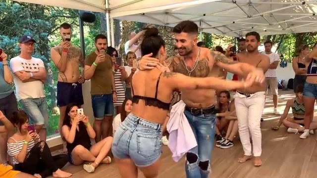Top 10 ? Los MEJORES bailes de BACHATA sensual en pareja смотреть онлайн