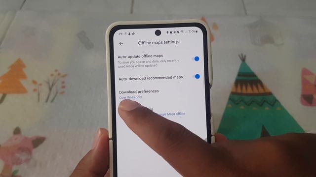 SAMSUNG Galaxy Z Flip 5 Tips: How to set Offline Maps download preferences on Google Maps смотреть онлайн