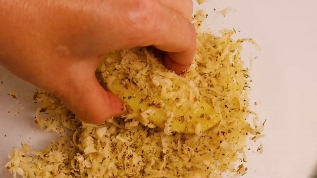 Вкуснее, чем КАРТОФЕЛЬ ФРИ! Хрустящие Картофельные Дольки в духовке с сыром,маслом и чесноком. смотреть онлайн