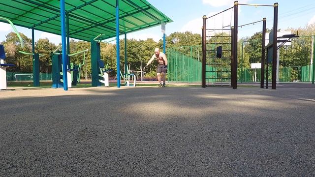 #Crossfit#Workout#Воркаут Народный кроссфит! Высокоинтенсивный круговой тренинг на всё тело. смотреть онлайн