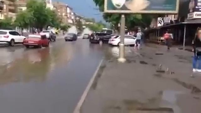Плыл по городу смотреть онлайн