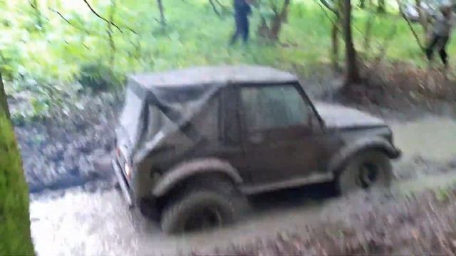 Frontera Samurai Vitara Jimny Off Road W Lesie