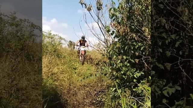 Купил себе на 40-летие кросовый мотоцыклПосвящаеться тем,кому за сорок.#мотоcross#мото#enduro#extre смотреть онлайн