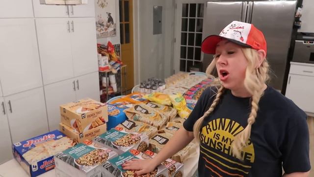 Frugal Shop with Me at America's Cheapest Grocery Store for My Large Family! смотреть онлайн