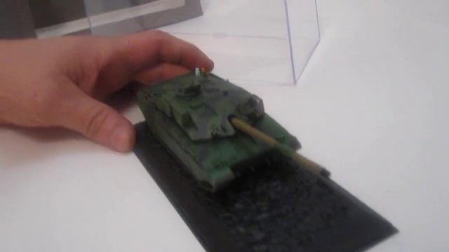 Коллекционная модель танка "Челленджер-1" в масштабе 1:72. смотреть онлайн