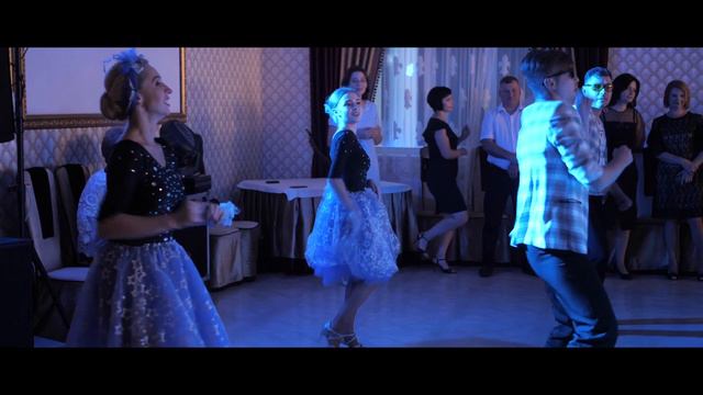 Dansatori ai Ansamblului Fluieraș!Program pentru evenimente 1!Dansatori la nunți!VIDEO by VioMark!! смотреть онлайн
