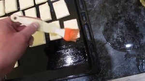Слойки из готового слоеного теста