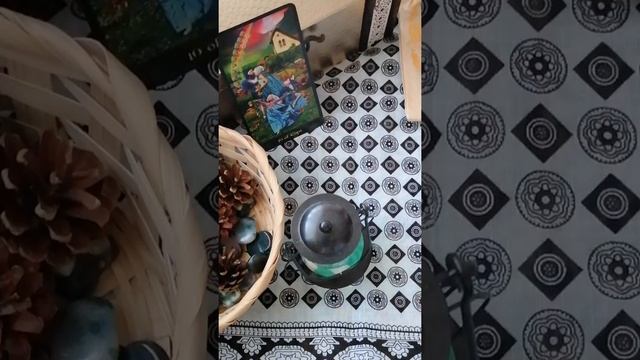 ДЕСЯТКА КУБКОВ ВЕКТОР ЗНАЧЕНИЯ смотреть онлайн