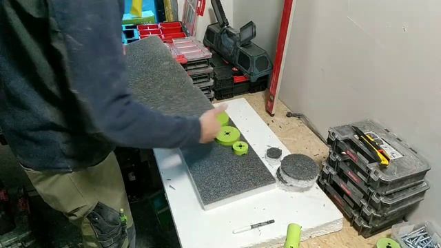 Montaż otwornic Luna Tools we wkładach piankowych do organizera Qbrick System Two. смотреть онлайн