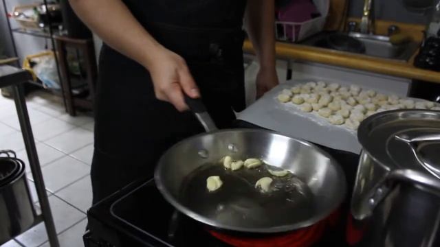 Gnocchi di patate al pomodoro смотреть онлайн