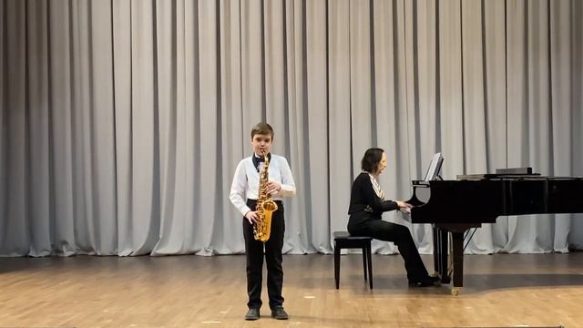 Палто Степан, 9 лет "Старинный танец" смотреть онлайн