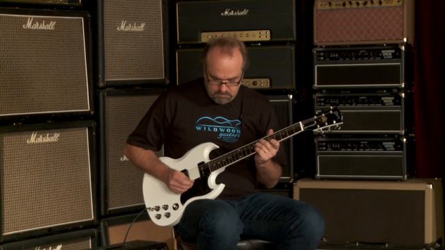 Gibson 50th Anniversary Pete Townshend SG • SN:122710635 смотреть онлайн