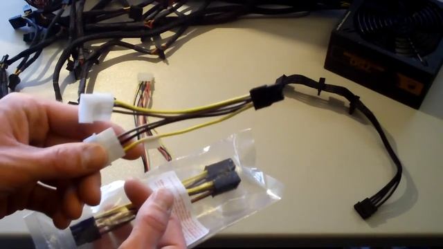 PSU Power Adapters Explained (SATA/Molex/6-pin/8-pin) смотреть онлайн