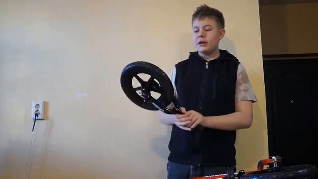 Собираем беговел Strider Club Classic для маленькой сестры)) смотреть онлайн