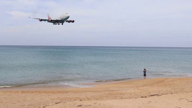 Пхукет. Б747 посадка. смотреть онлайн