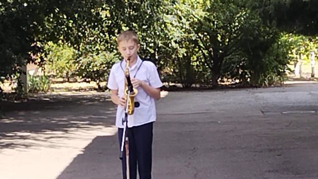 "Besame Mucho" на саксофоне смотреть онлайн