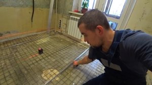 Заливка пола.  Как залить черновой пол своими руками