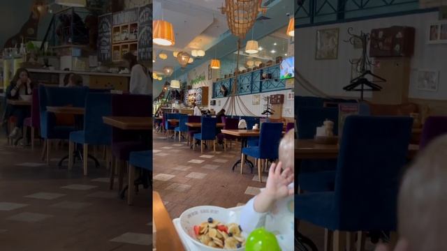 Ужинаем в Андерсоне с огромной игровой ? #shorts #влог #vlog #moscow #москва #жизньсмалышом смотреть онлайн