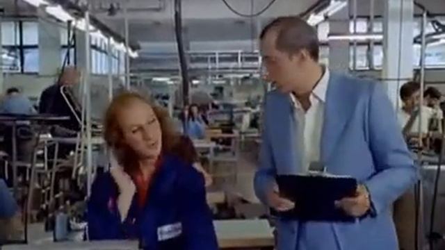 Pippo Franco - Il Tifoso, L'arbitro E Il Calciatore - Scene Divertenti!!