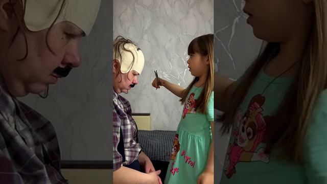 ВНУЧКА ИЗУРОДОВАЛА ДЕДА!#юмор#приколы#ржака смотреть онлайн