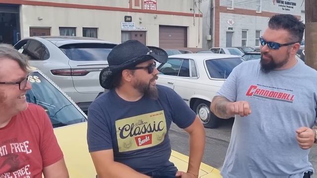 1985 Ford LTD Taxi, and cross country race car? смотреть онлайн