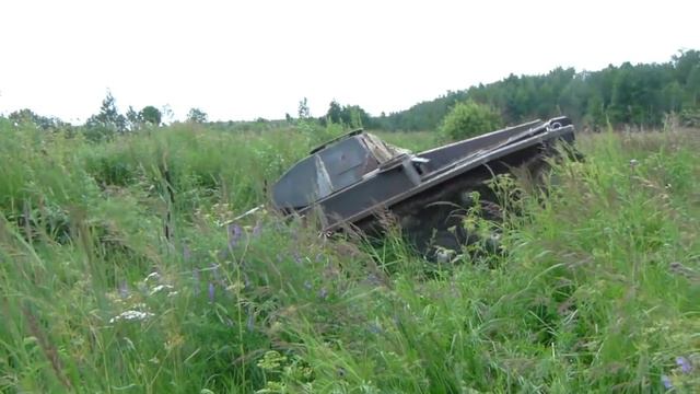 Продолжаем публикацию немецкого танка PZ II Aust F.Выезд из противотанкового рва смотреть онлайн
