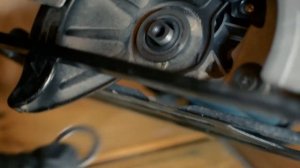 Как заменить диск на ручной циркулярной пиле Варяг ДП 185 / 1600