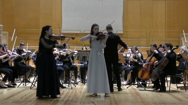 Д. Шостакович Вальс и Полька Трофимова Екатерина и У Мосюань - скрипки смотреть онлайн