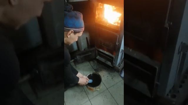 топим печку отработанным маслом смотреть онлайн